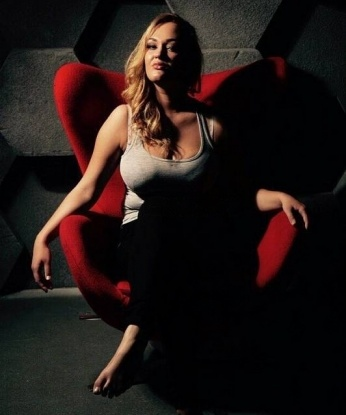 Изысканная блондинка со стройным телом и чувственными губами ждет тебя для незабываемой встречи. Готова окунуть тебя в мир наслаждения и страсти. Обещаю, ты не пожалеешь об этой встрече. Позвони мне и убедись сам! 1416, 28 лет